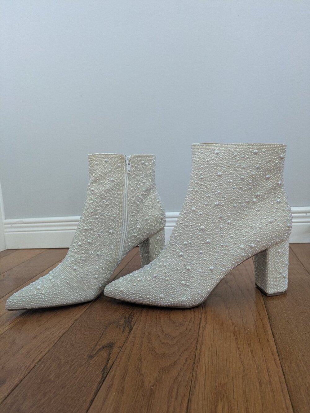 Betsey Johnson Cady Ankle Boots size 11 | | Colour: Ivory | Never Worn!